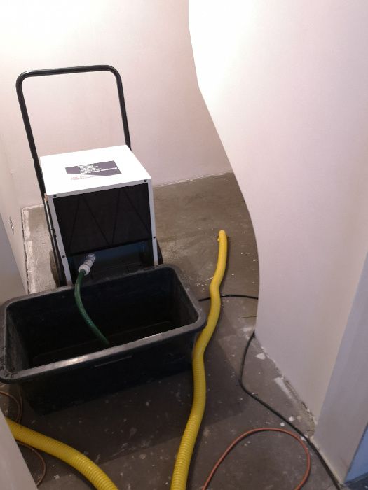 Wynajem wypożyczalnia osuszaczy Osuszanie tynków posadzek