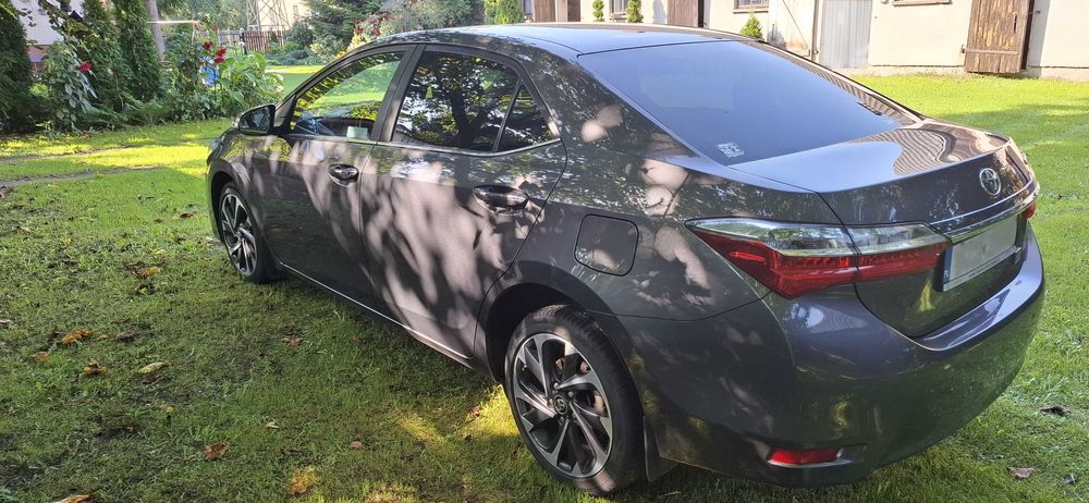 Toyota Corolla 1.6 Prestige 2018 - SALON, nawigacja, kamera