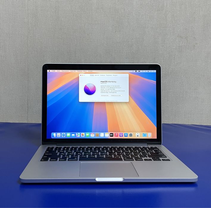 MacBook Pro 13 2015  core i7 3.1GHz 16ram  256Gb New Battary