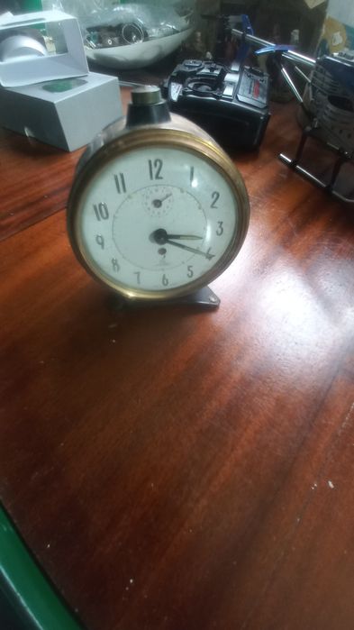 Relógio despertador antigo francês