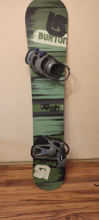 Доски сноуборд Burton, с креплениями. Новый