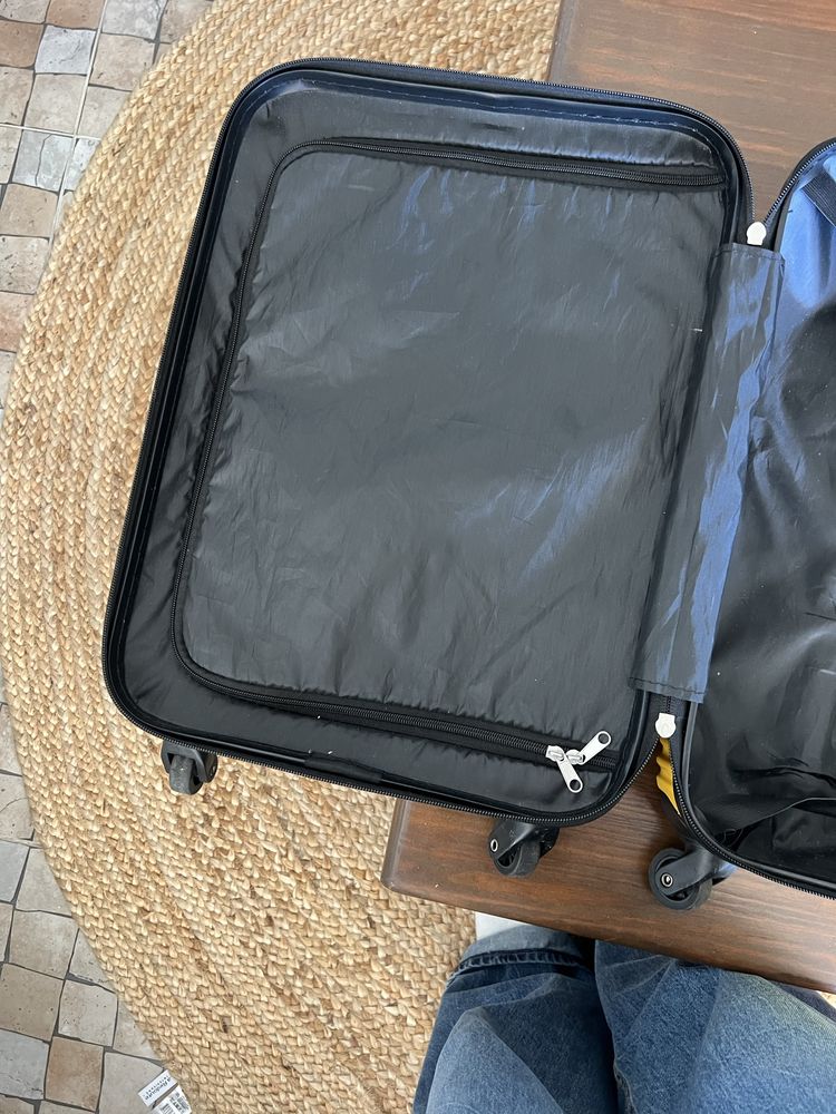 Mala de viagem rigida a estrear