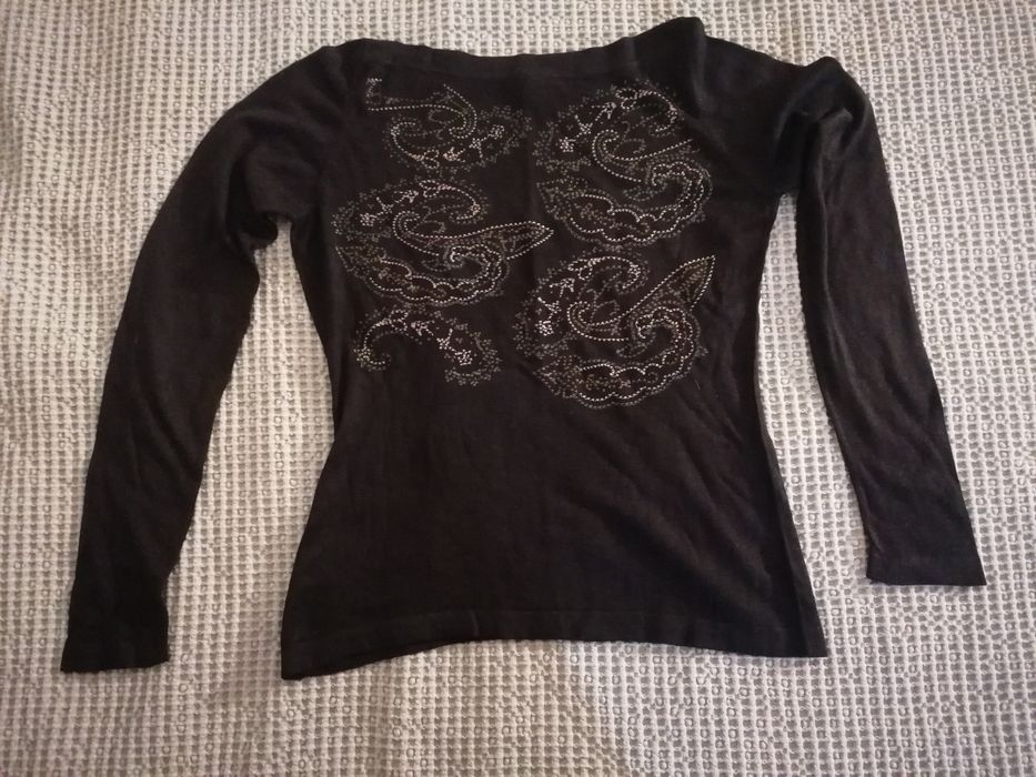 Camisola bordada