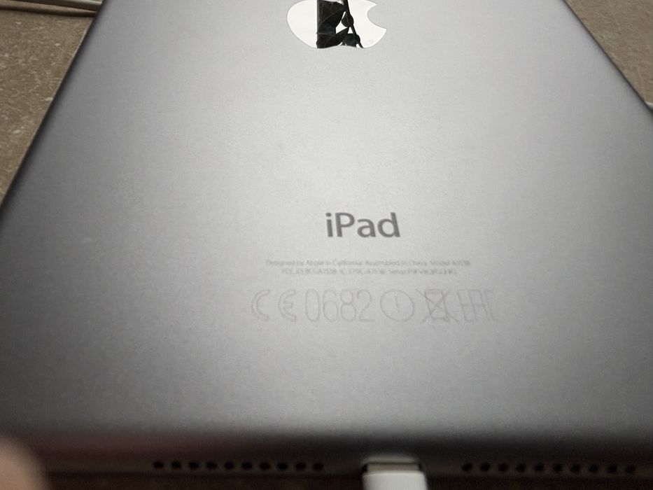 iPad Mini 4 wi-fi 128GB. Grawancja 12/2025 stan idealny!