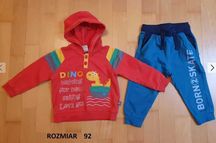 Dla dzieci 4 pary spodni + 2 bluzy + 1 komplet