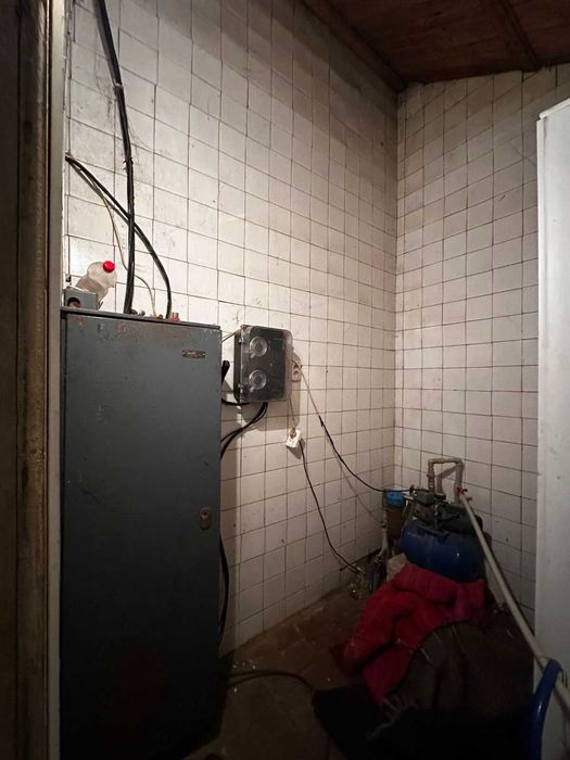 Продається комерційна споруда в смт.Дубове