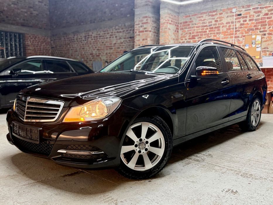 Mercedes-Benz Klasa C C180 1.6 CGI 156KM Benzyna/Klimatronic/PDC/LED/Nawigacja/8x Koła