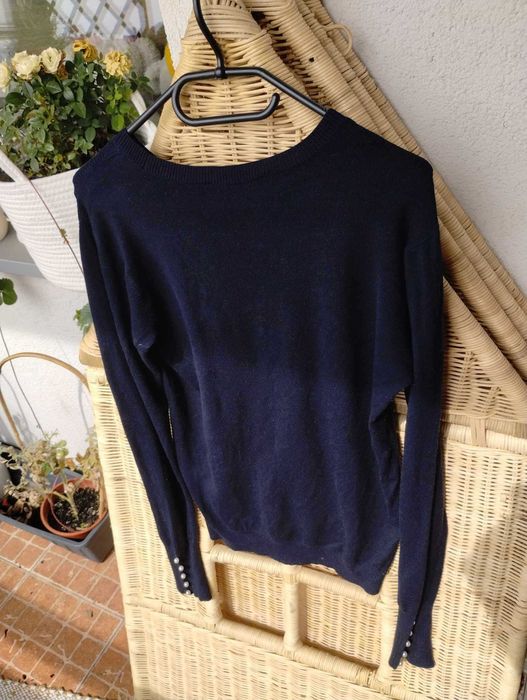 Granatowy sweter wiskozowy Zara Knit r. L z perełkami na rękawie