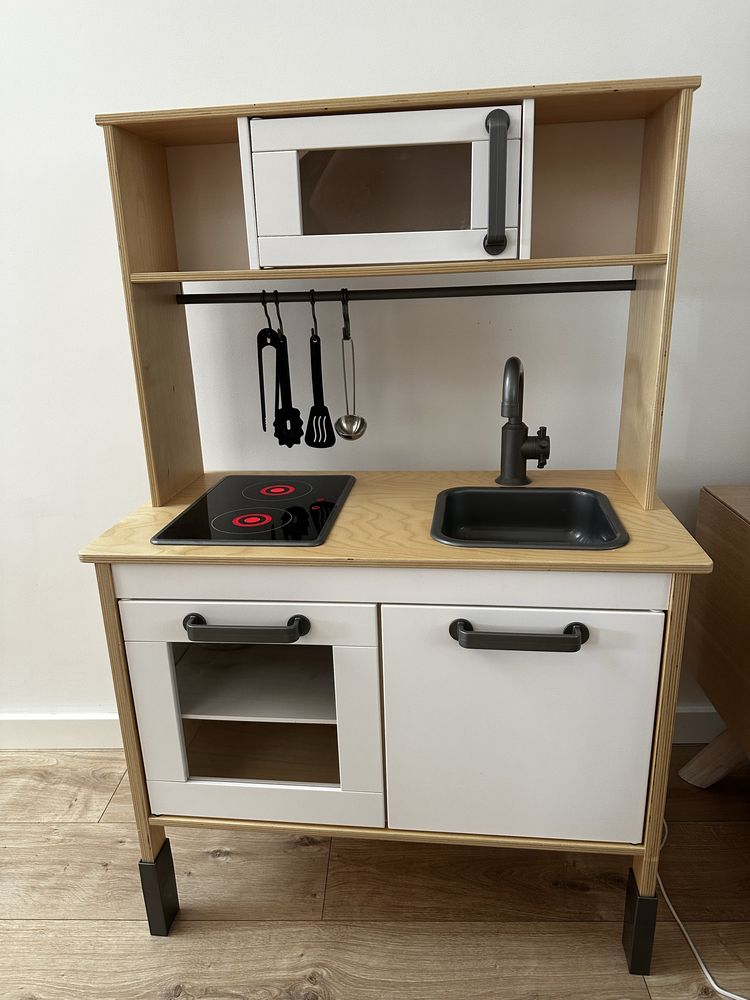 Cozinha de brincar DUKTIG em excelente estado