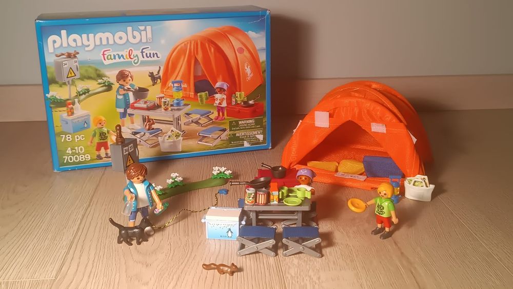PLAYMOBIL 70089 Rodzina na kempingu