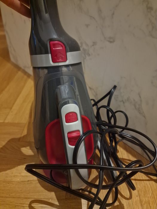 Odkurzacz do auta Black&Decker