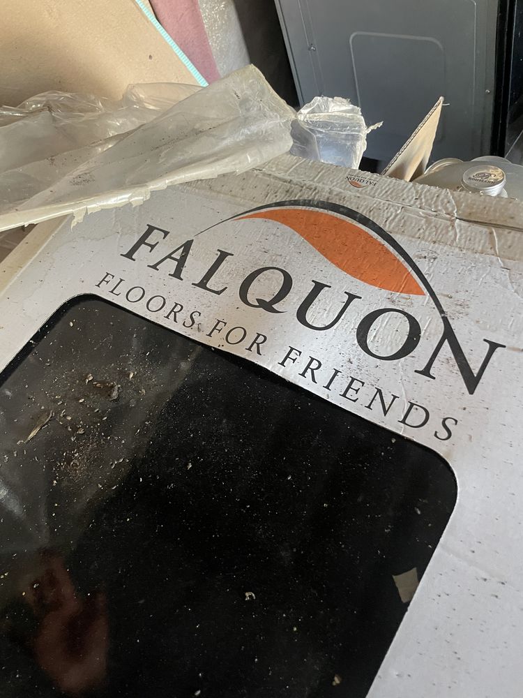 Продам новый ламинат Falquon