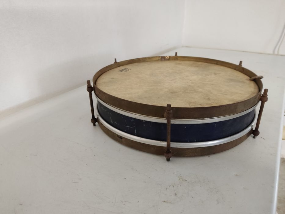 Vendo Tarola em bom estado