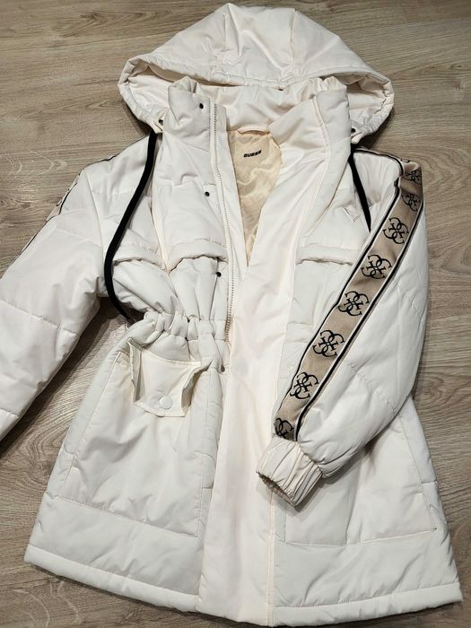 Зимовий пуховик куртка GUESS , розмір XS-S