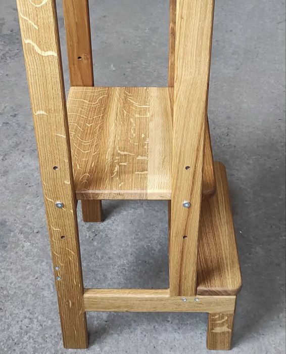 Вежа помічник для дитини