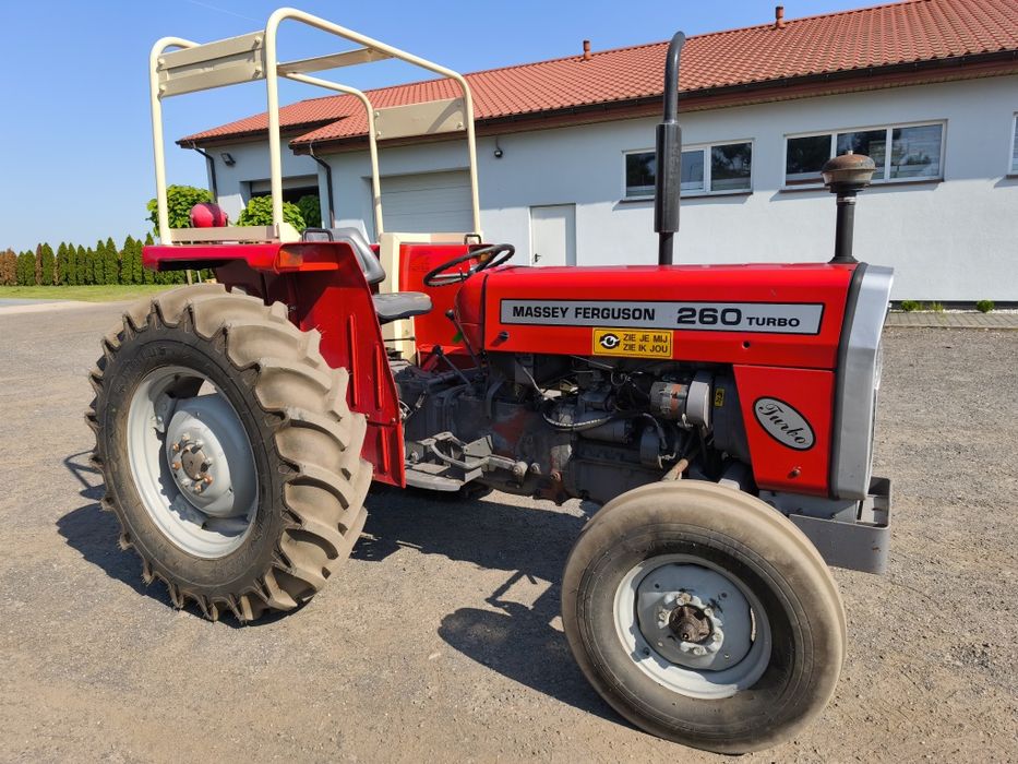 Massey Ferguson 260