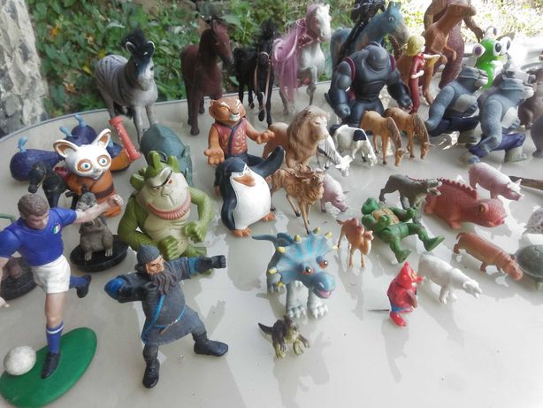 Zabawki zwierzęta figurki