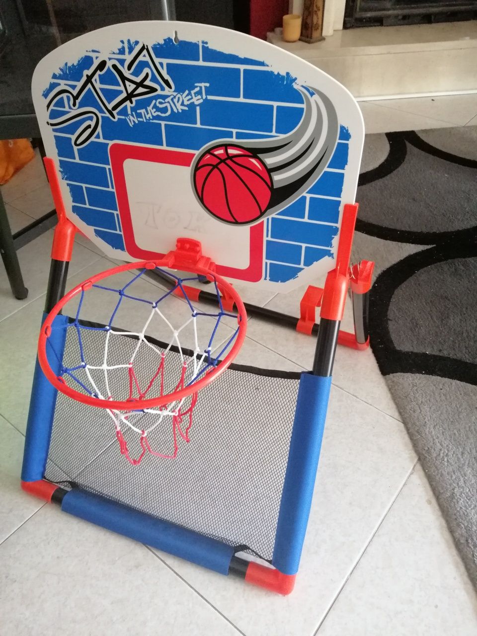 Cesto de basquetebol multifunctional