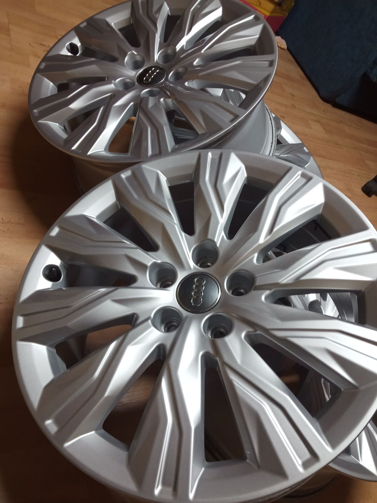 Sprzedam felgi R18 Audi