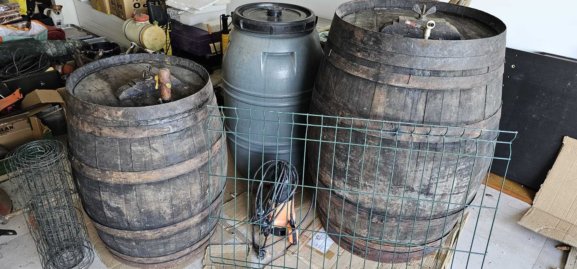 2 Barris de vinho antigos