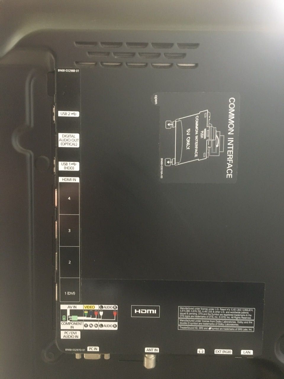 Sprzedam telewizor Samsung UE32D5000