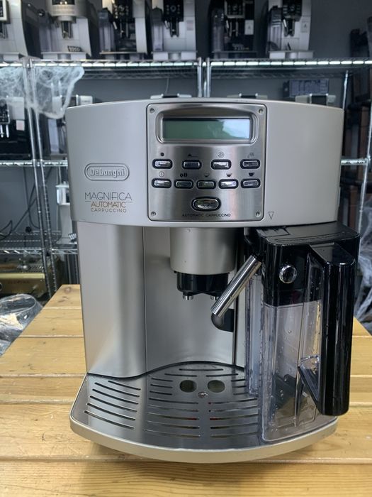 Кавомашина Delonghi Magnifica Automatic Cappuccino
