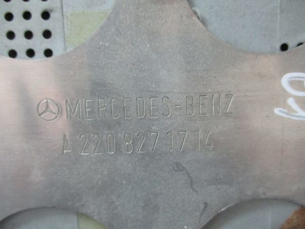 Amplificador de colunas MERCEDES-BENZ Classe S (W220)