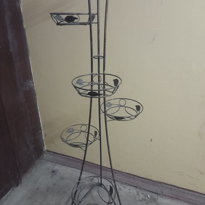 Подставка под цветы