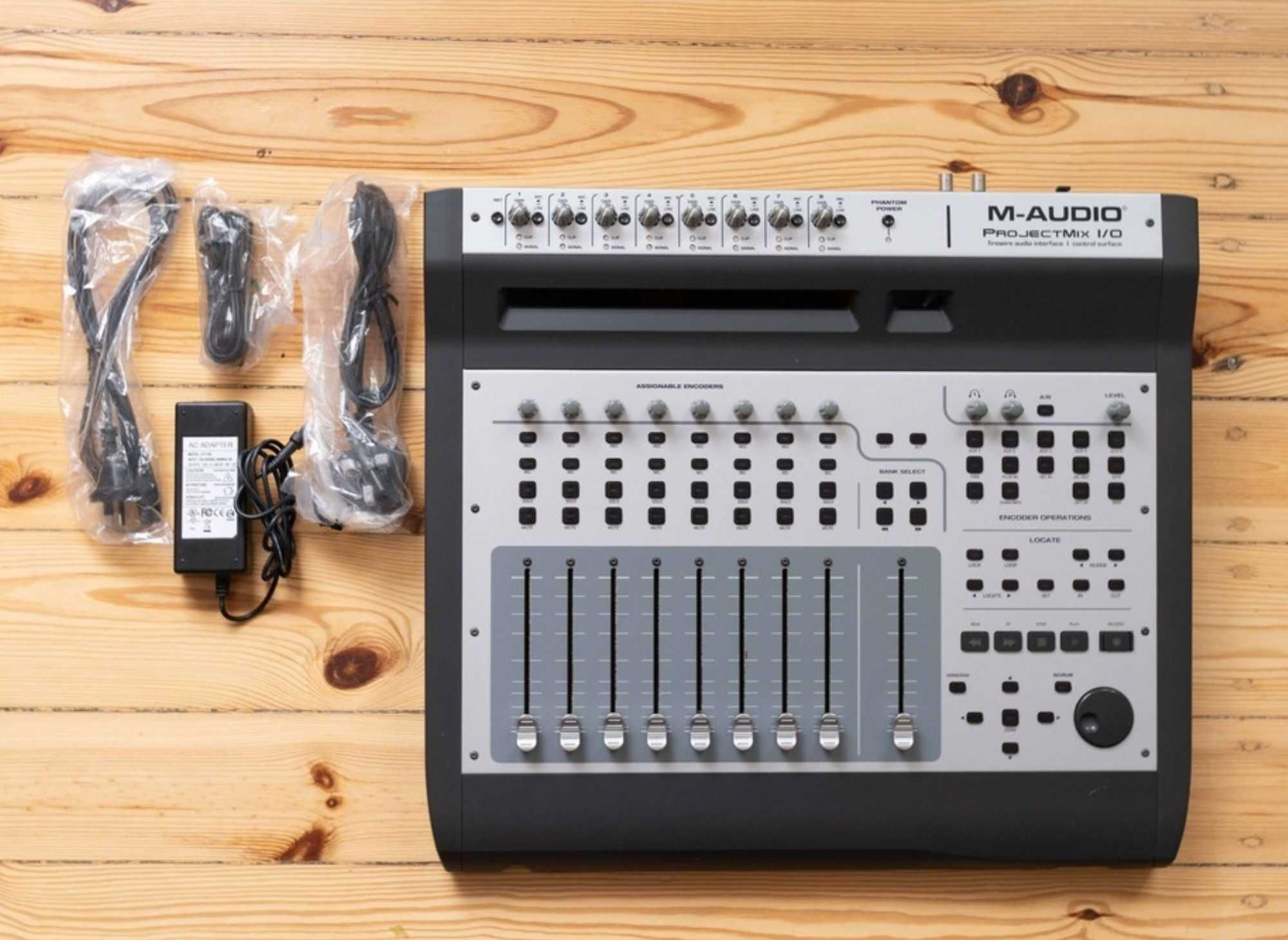 Mikser audio M-Audio ProjectMix firewire, karta dźwiękowa i kontroler