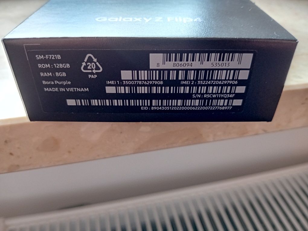 Samsung Galaxy z flip 4