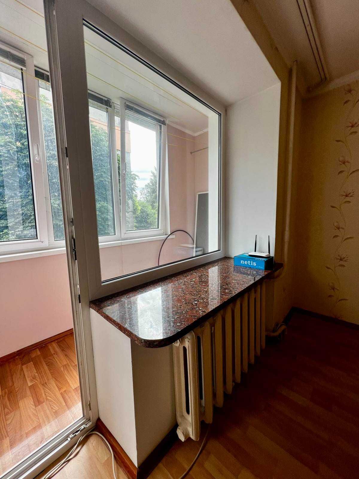 Продам 1-к квартиру в хорошій локації!