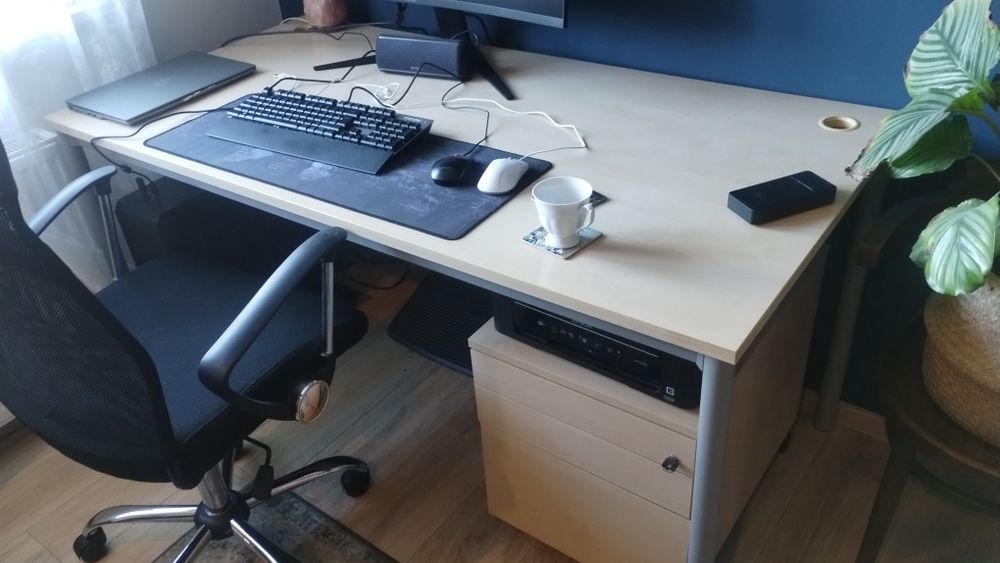 Biurko 160/80 super stan.