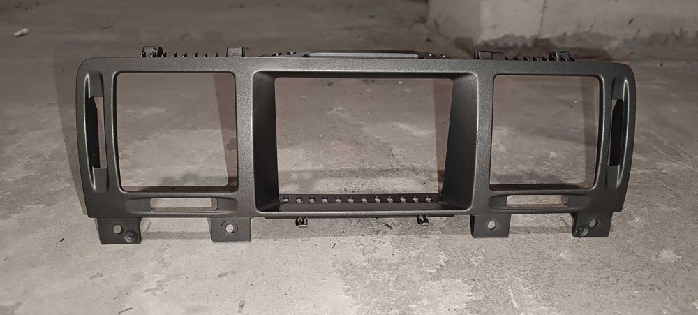 Рамка дисплея Opel Vectra C 2002-2008 13237875-77