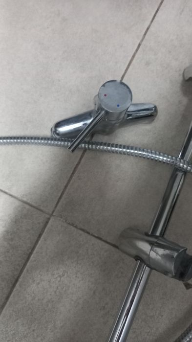 Chuveiro com torneira misturadora