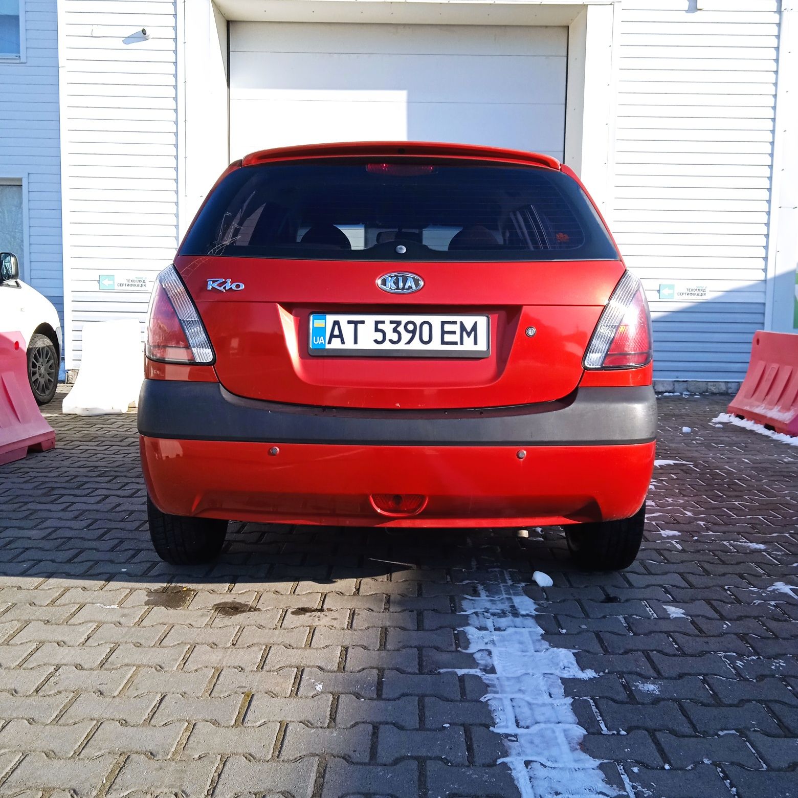 KiA RIO 2005 рік вкладень не потребує
