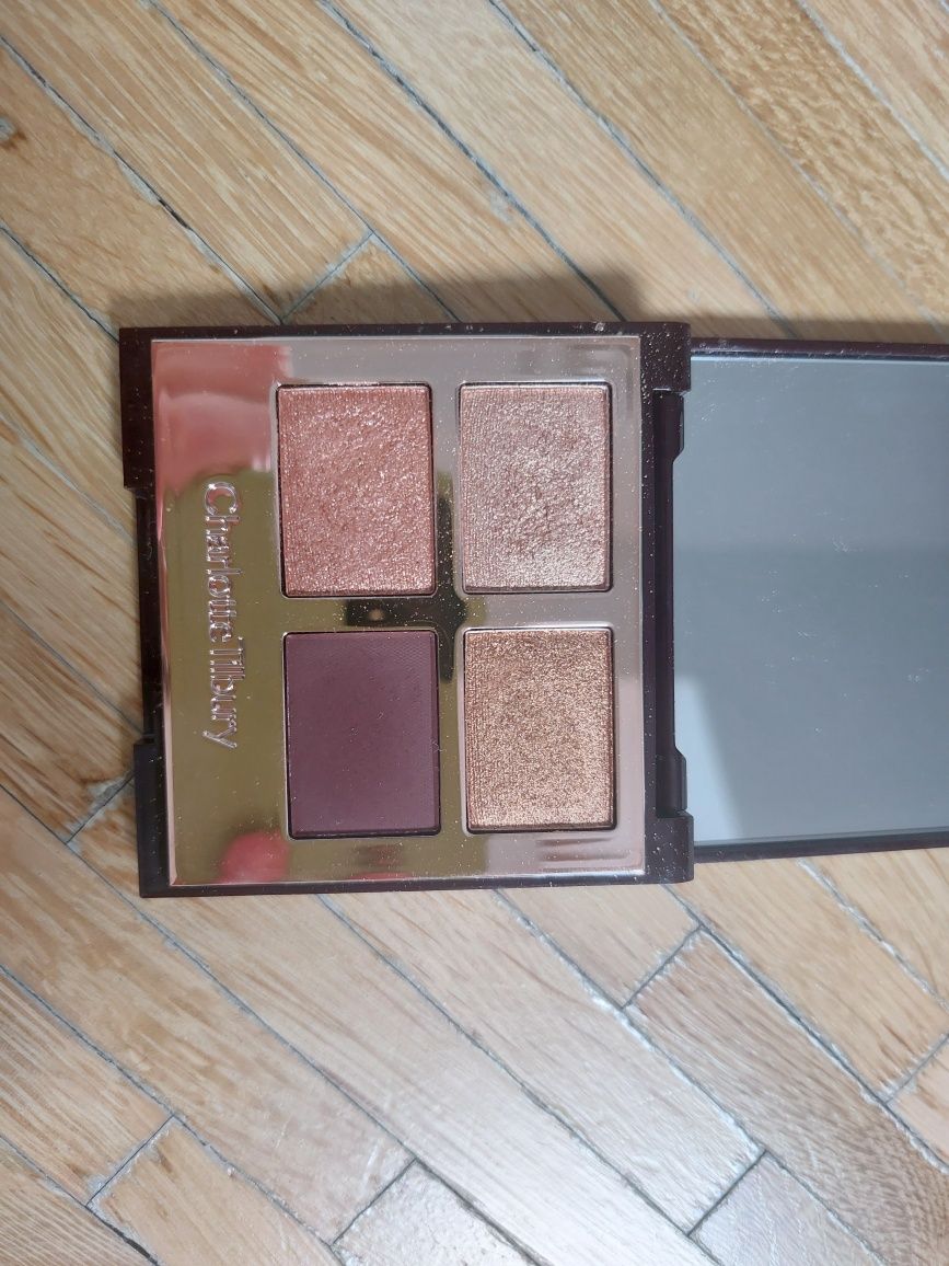 The queen of glow Charlotte Tilbury