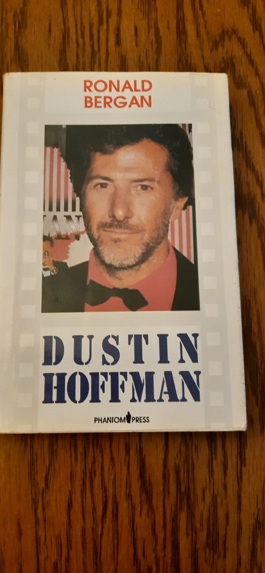 Dustin Hoffman  - Roland Bergan