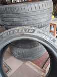 Продам покришки MICHELIN 255/40/ZR19  4000грн