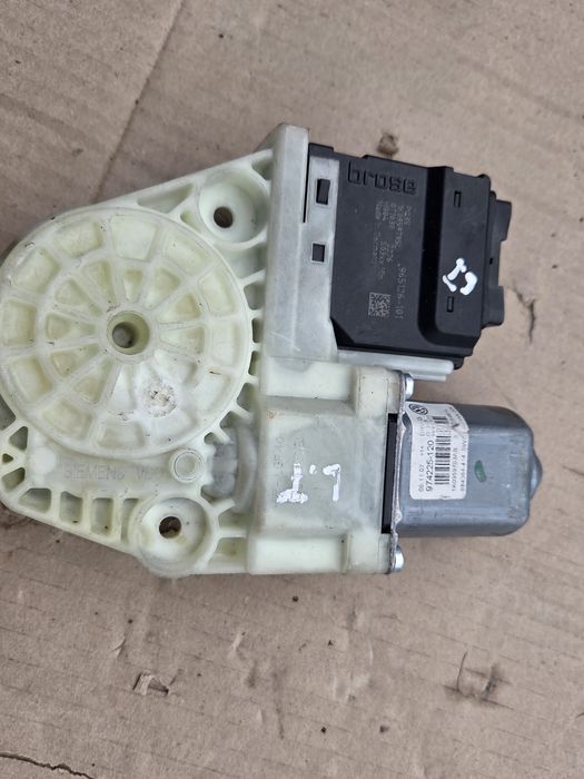 Silniczek modul drzwi lewy tyl vw passat