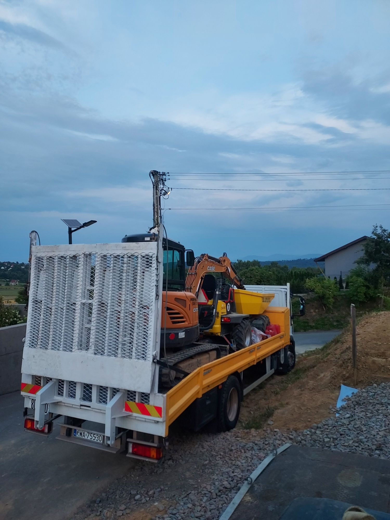 Pomoc drogowa auto laweta laweta transport maszyn