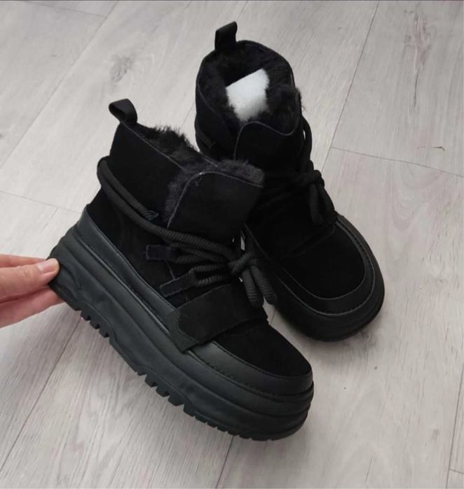 Зимові уггі чорні