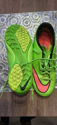 Buty zwirowki NIKE rozm.38