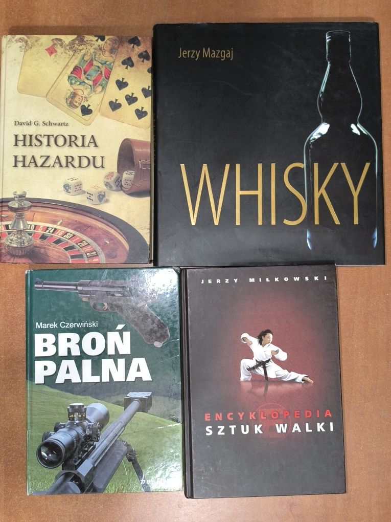 4 książki Historia hazardu Encyklopedia sztuk walki Broń palna Whisky