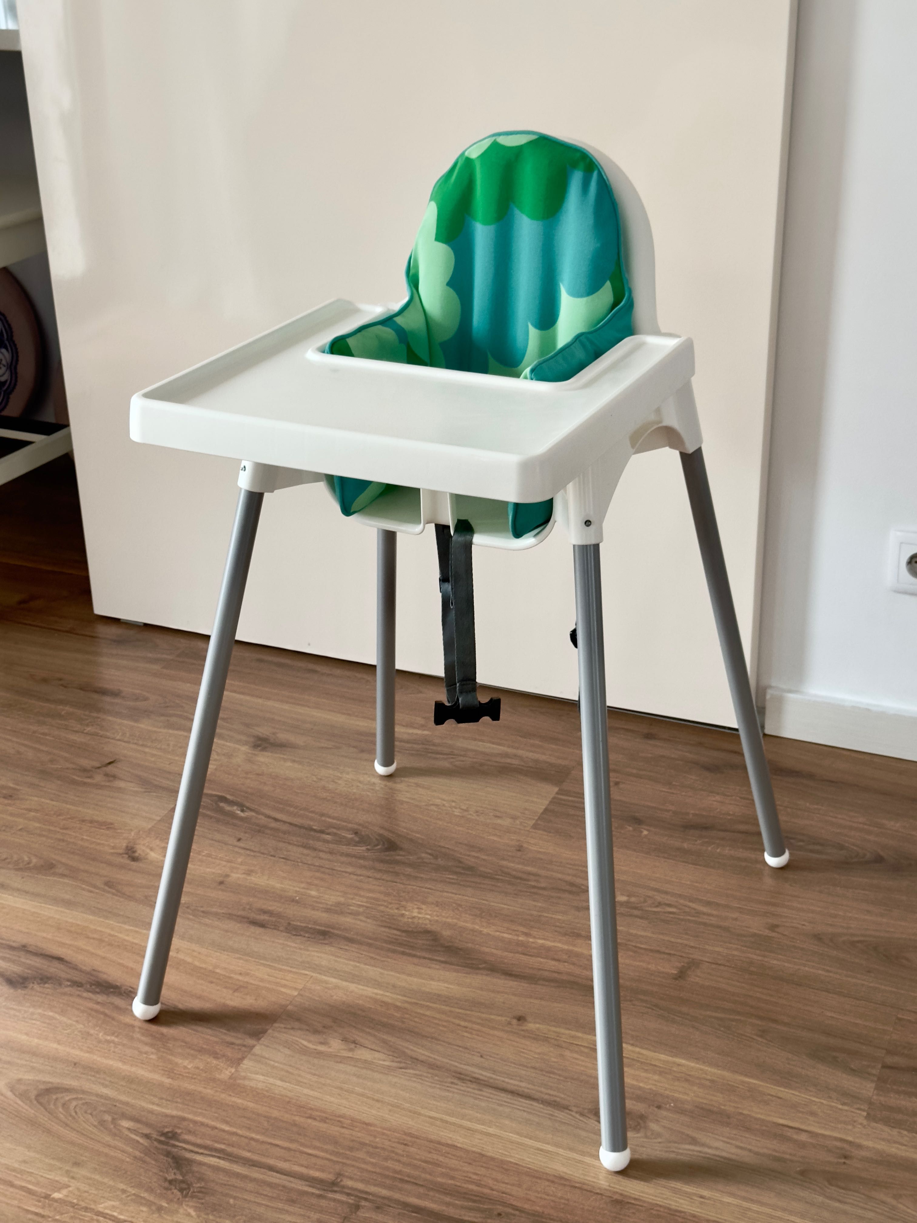 Cadeira de refeição IKEA com almofada