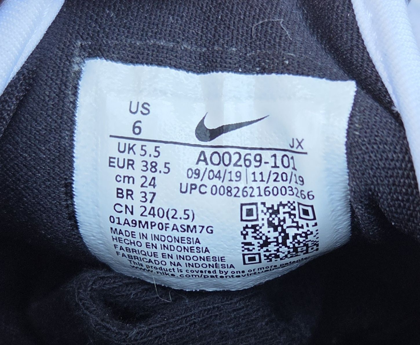 Buty sportowe damskie Nike Zoom 2K 38.5