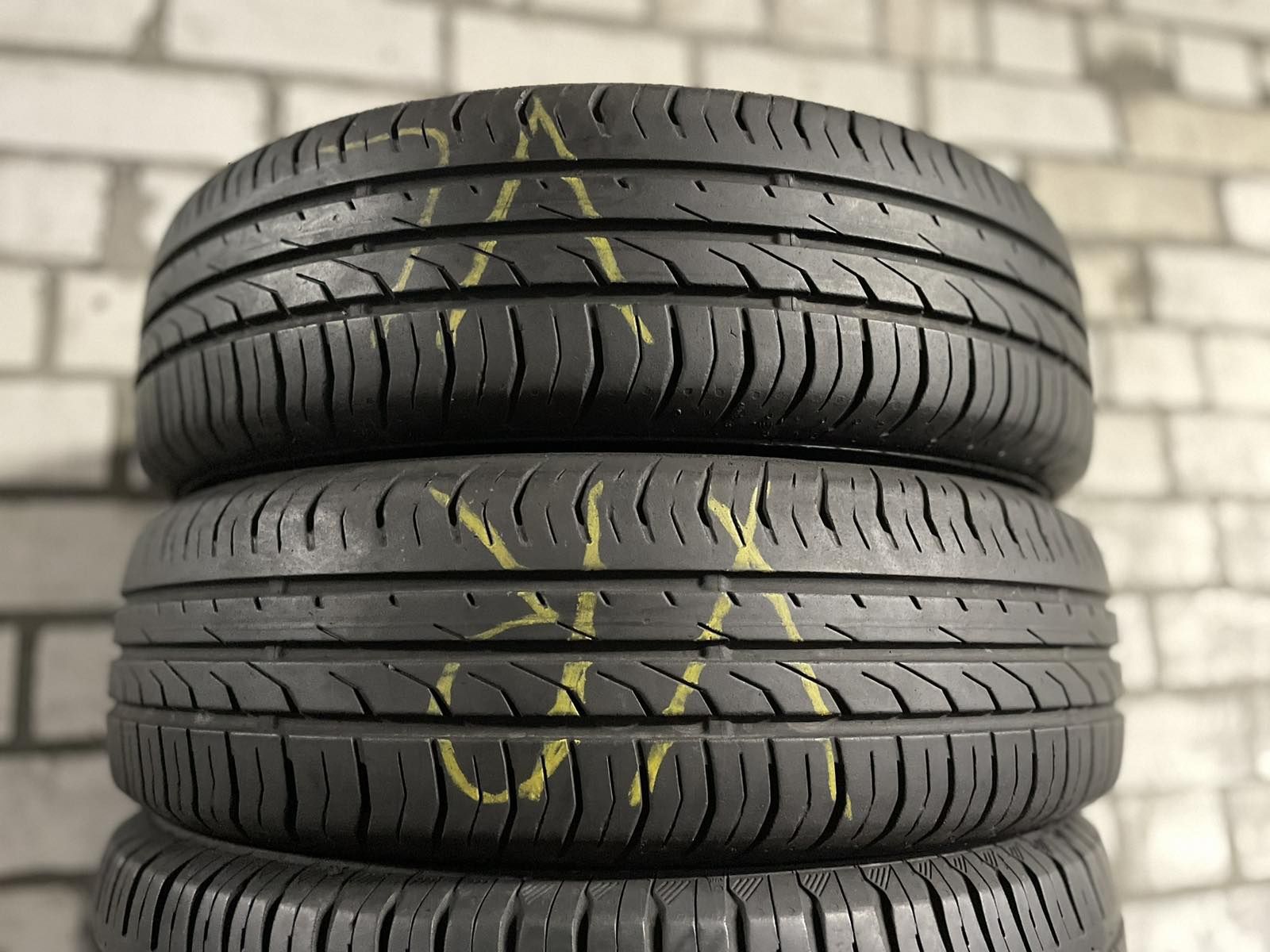 155/70 R14 Continental ContiPremiumContact 2E (Літні шини б\у) Склад