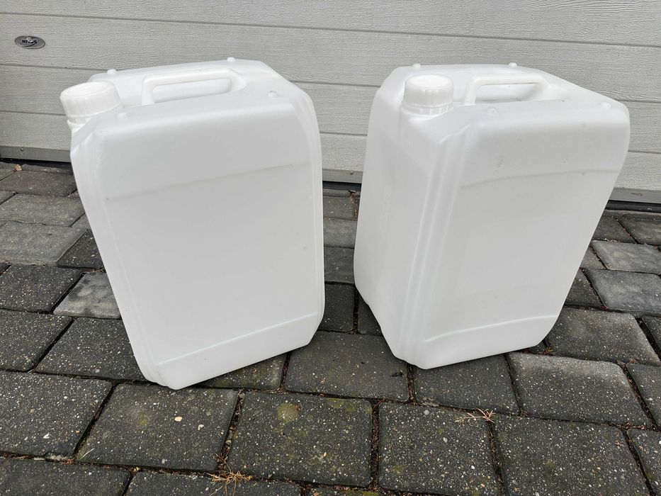 Kanister Kanistry Beczka Pojemnik 25L na ropę wodę WYMYTE