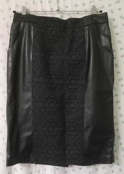 Юбка нарядная,строгая женская р.48 XL б у