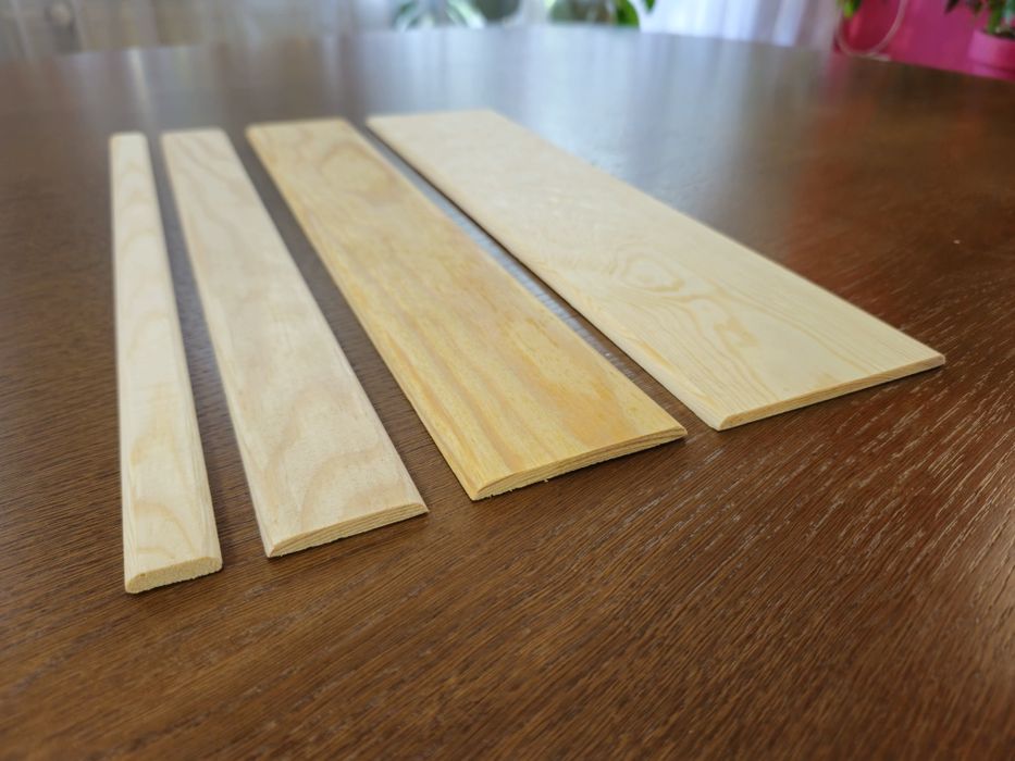 Kątownik drewniany Sosnowy Ćwierćwałek Narożnik Listwa przypodłogowa