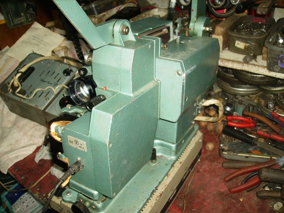 Кинопроектор кінопроектор Україна-7 Комплект справний !